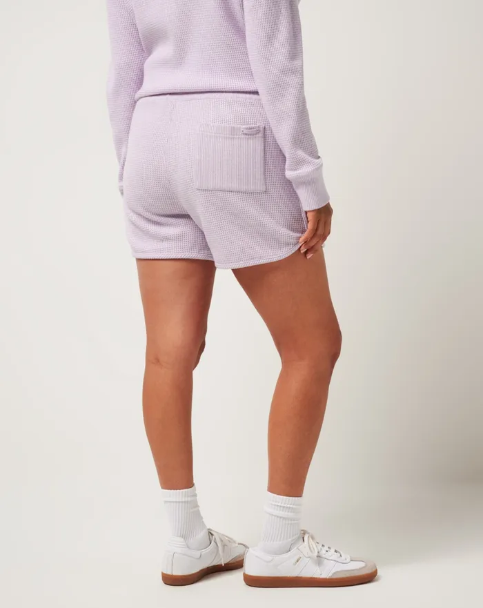 Women Shorts TravisMathew LONG WEEKEND SHORT Heather Iris