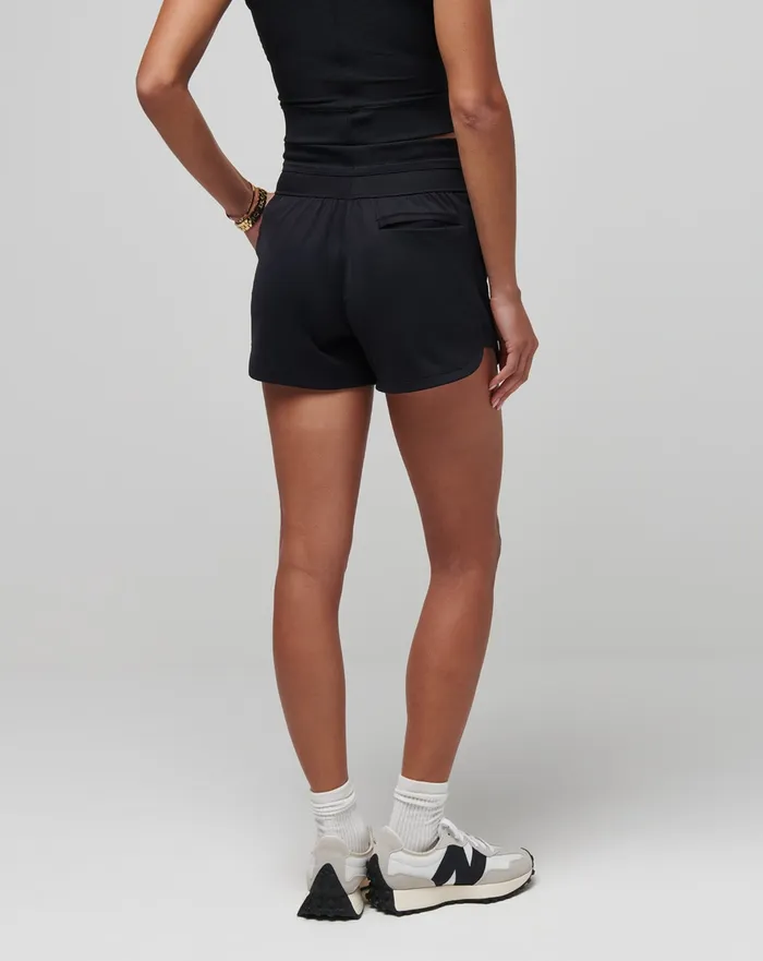 Women Shorts TravisMathew MOVEKNIT TIE SHORT Black